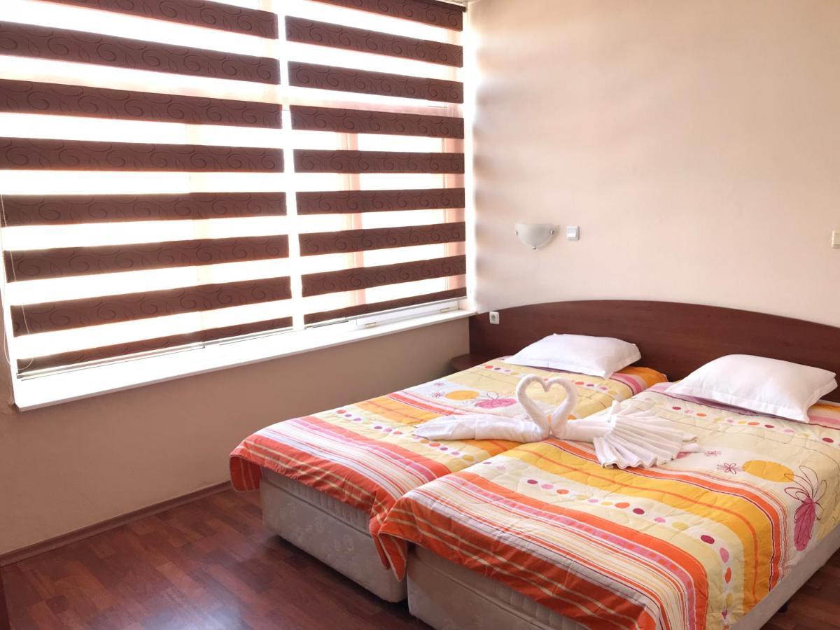 Red House Guest House Nesebar Exterior foto