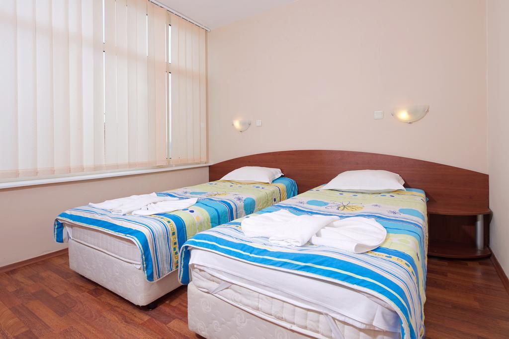 Red House Guest House Nesebar Quarto foto