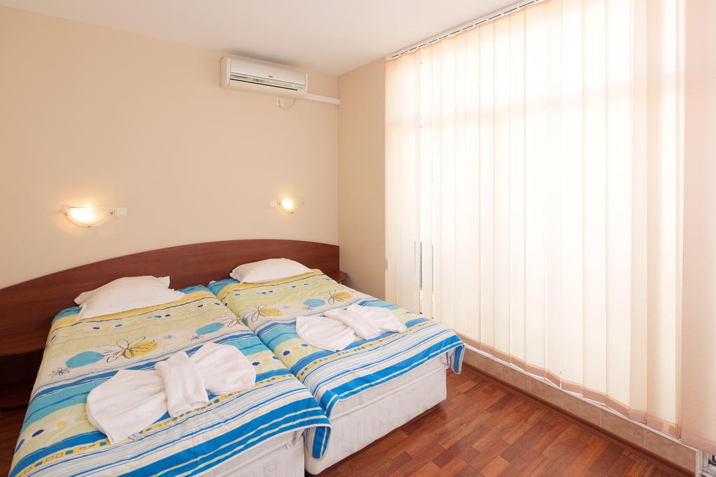 Red House Guest House Nesebar Quarto foto