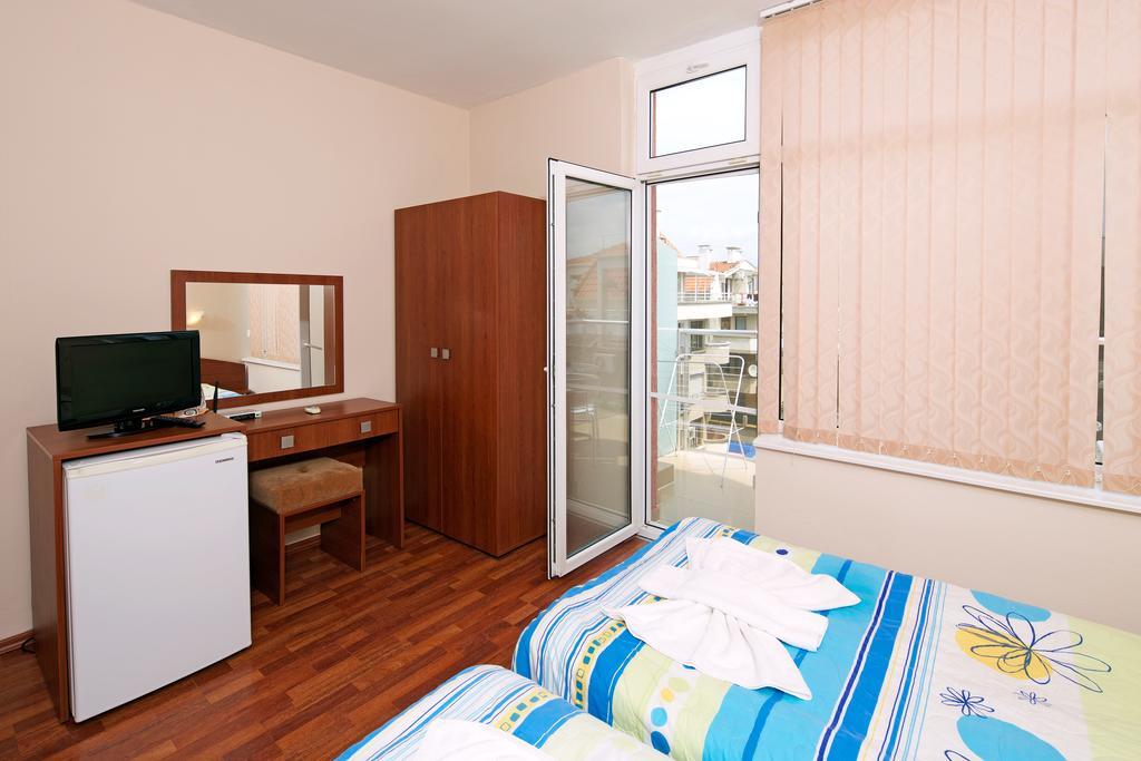 Red House Guest House Nesebar Exterior foto