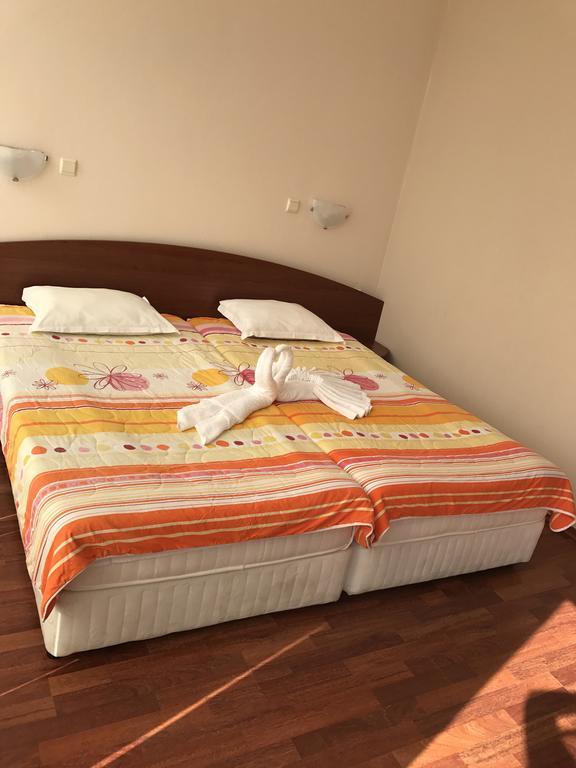 Red House Guest House Nesebar Exterior foto